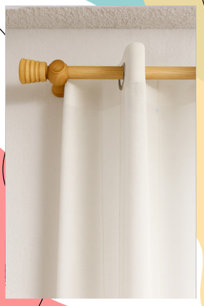 "מתי" - מוט וילון עץ בהיר יוקרתי באורך עד 2 מטר (ניתן לקיצור) - מתי 1.5 מטר