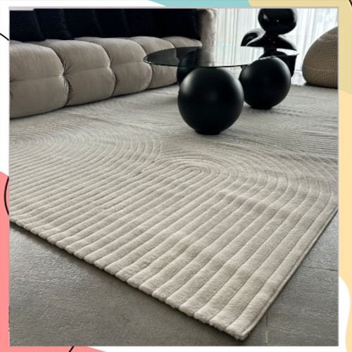 "לה פלמה" – שטיח קשתות רך ופרוותי בצבע שמנת