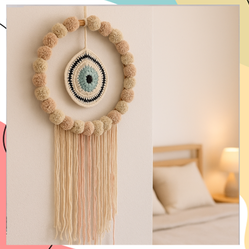 "לבונה" - מתלה קיר פונפני כותנה ורודים וחוטי מקרמה (35*80)