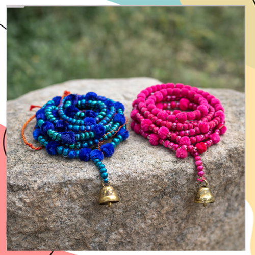 "ג'ינגה" - פעמוני רוח הודיים פופונים אתניים בצבע טורקיז או ורוד | באורך 1.10 מטר